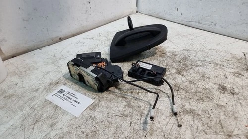 Smart Fortwo Front Door Lock Mechanism W/ Handle Left 2007 MK2 C451 A4517200735