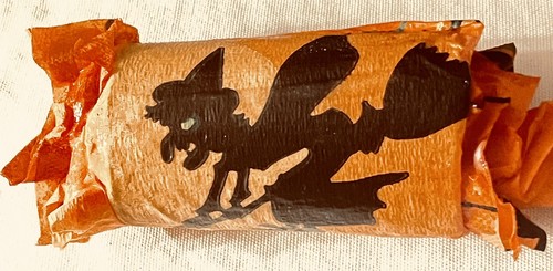 Rare vintage Halloween Crepe Paper Party Favor Witch Cat with prizes no ...