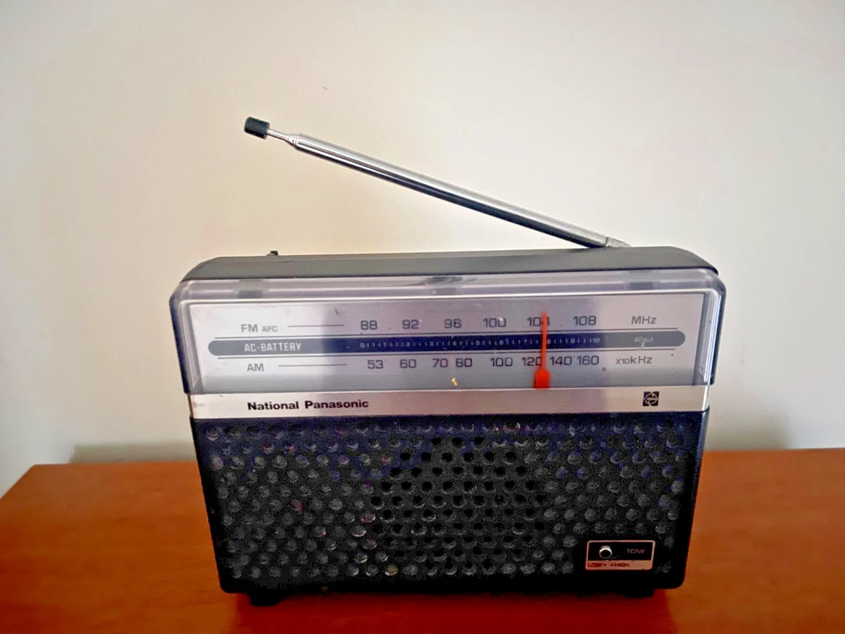 Preços baixos em Rádios vintage Sanyo | eBay