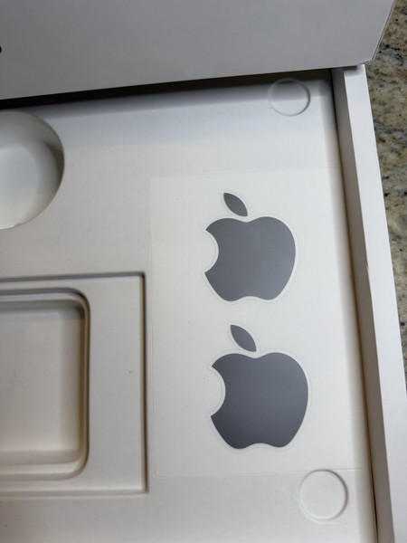 Apple MacBook Pro 16" Silver 2019 i7 2.6GHz 16GB RAM 512GB SSD.. SOLO CAJA 3