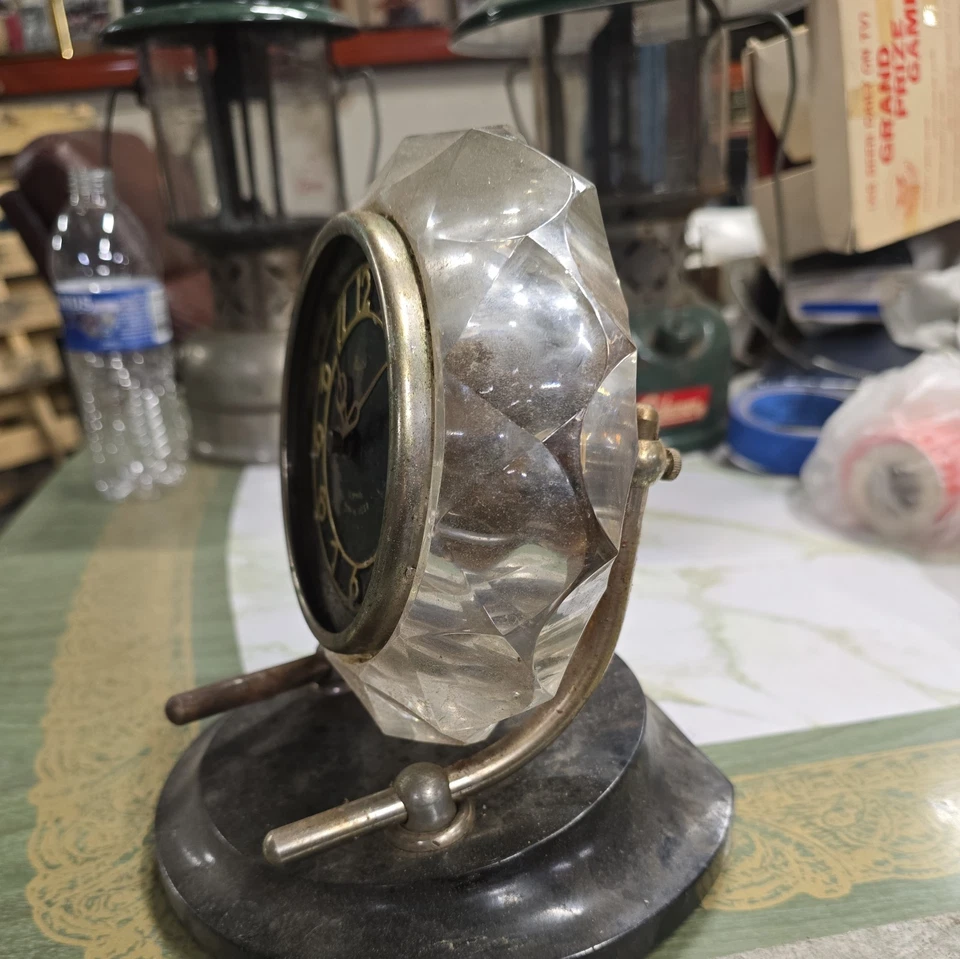 Vtg Majak USSR Soviet Heavy Crystal Desk Clock 11 Jewels - 12 Hr Dial Self Wound - Image 4 of 4