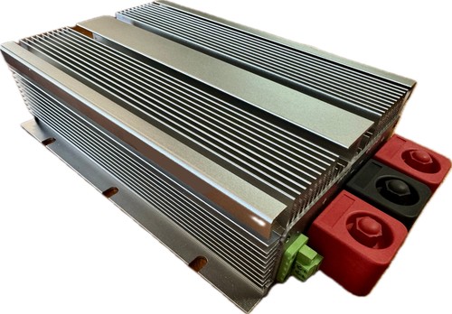 DC to DC Charger 12V 70A Lifepo4 Battery Charger-On-Board Marine/RV/Boat