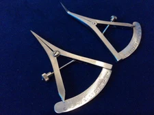 2 O.R GRADE CASTROVIEJO CALIPER 3.5" GRADUATED 0-40MM STRAIGHT + CURVED TIP