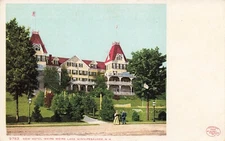 Postcard ~ Winnipesaukee, New Hampshire, New Hotel, Weirs Lake