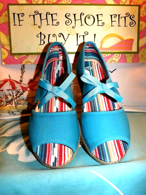UGG Australia Girl's  Ashleen Sandal-Size 36EU/6US (Big Kid) *NWOB*