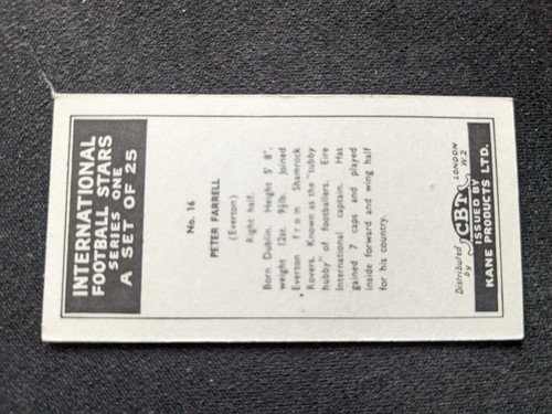 1957-58 Kane International Football Stars # 16 Peter Farrell - Everton (EX) - Picture 2 of 3