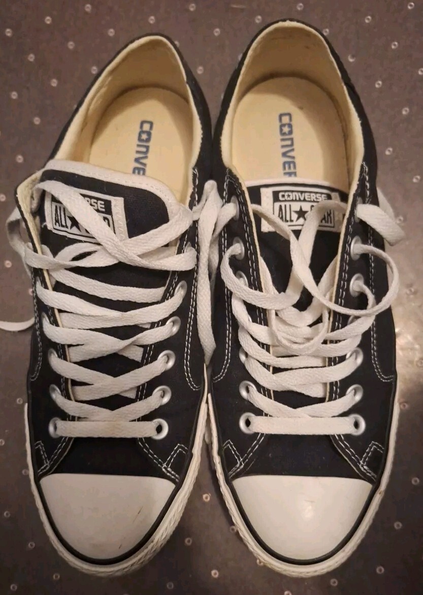 Size 9 - Converse Chuck Taylor All Star Low Black Puffy Tong