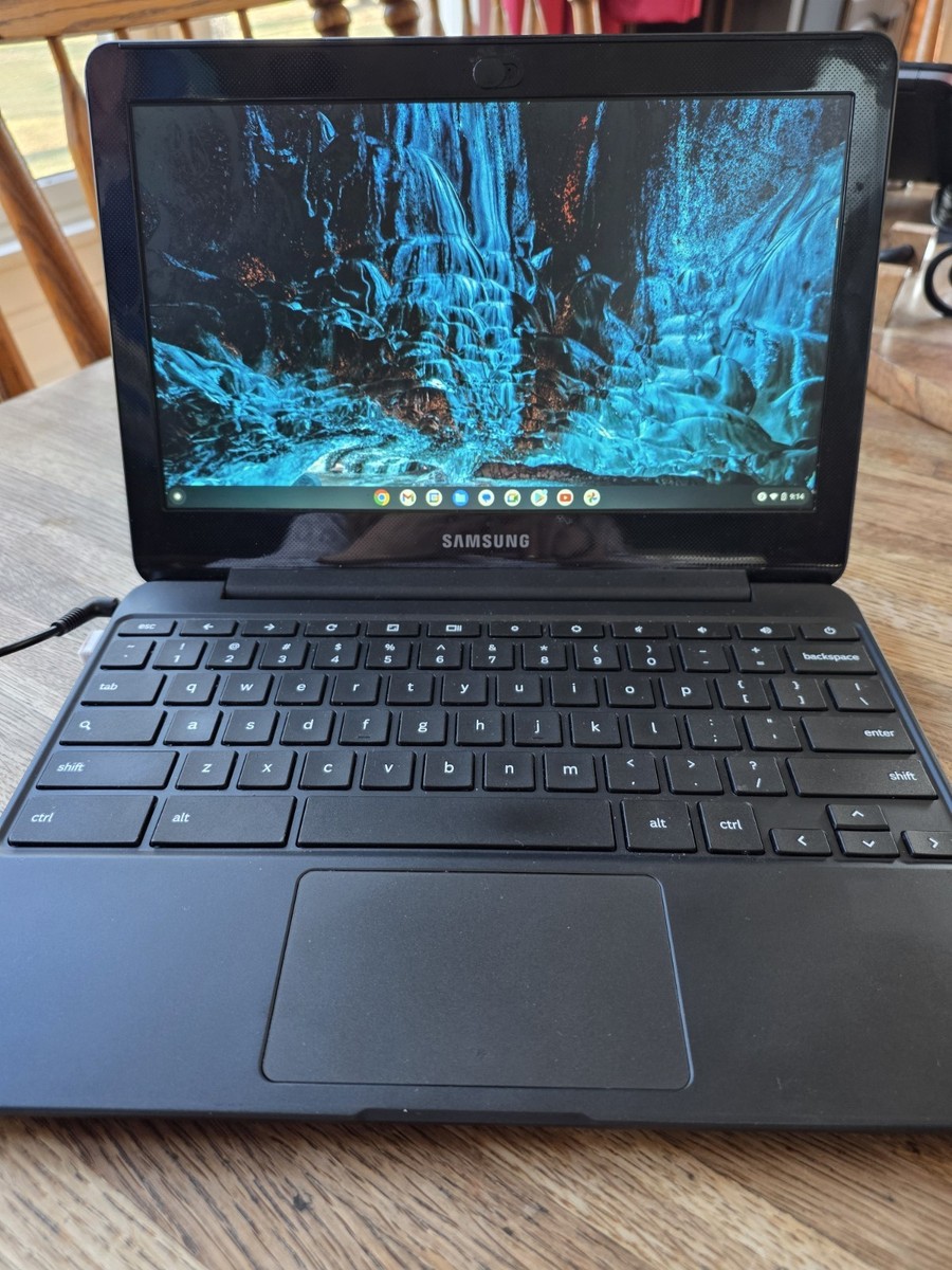 Samsung Chromebook 3 XE500C13 WXGA Celeron N3060 4GB RAM 32GB EMMC