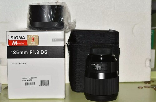 Obiettivo Sigma Art DG per Nikon F 135 mm f/1.8 perfetto.