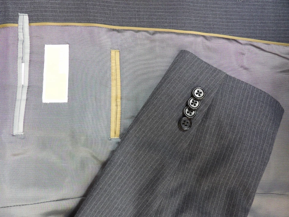 Костюм мужской Michael Kors 44L 36 X 35 светло-серый в тонкую полоску из вискозной смеси T#353 - Изображение 3 из 4