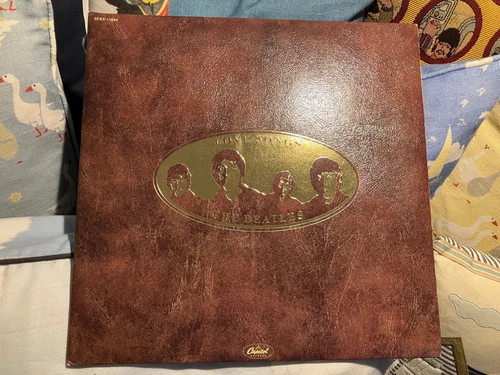 THE BEATLES LOVE SONGS GOLD VINYL DOUBLE LP 1977 MINT UNPLAYED