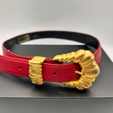 Vintage Carlisle Red Leather Belt Gold Scalloped Shell Buckle Small 1648 Womens