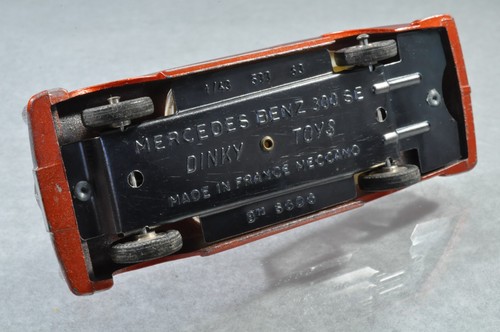 BI759 Dinky Toys France #533 1:43 Mercedes-Benz 300 SE Coupé A/r - Imagen 4 de 6
