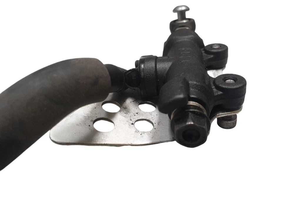 Cilindro maestro de freno trasero Honda CBR600 600 gasolina 2015 PC40E Foto 2 de 4