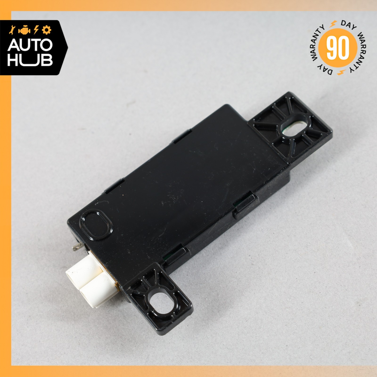 Aston Martin DB9 Rapide Antenna AM/FM Amplifier Module DG4318C847BA OEM 22k
