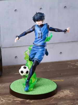 Xinnice Blue Lock - Figurine Bachira Meguru - Statue assise en PVC de 10 cm - Mini modèle mignon - Décoration de bureau - Cadeaux pour les fans d'anime