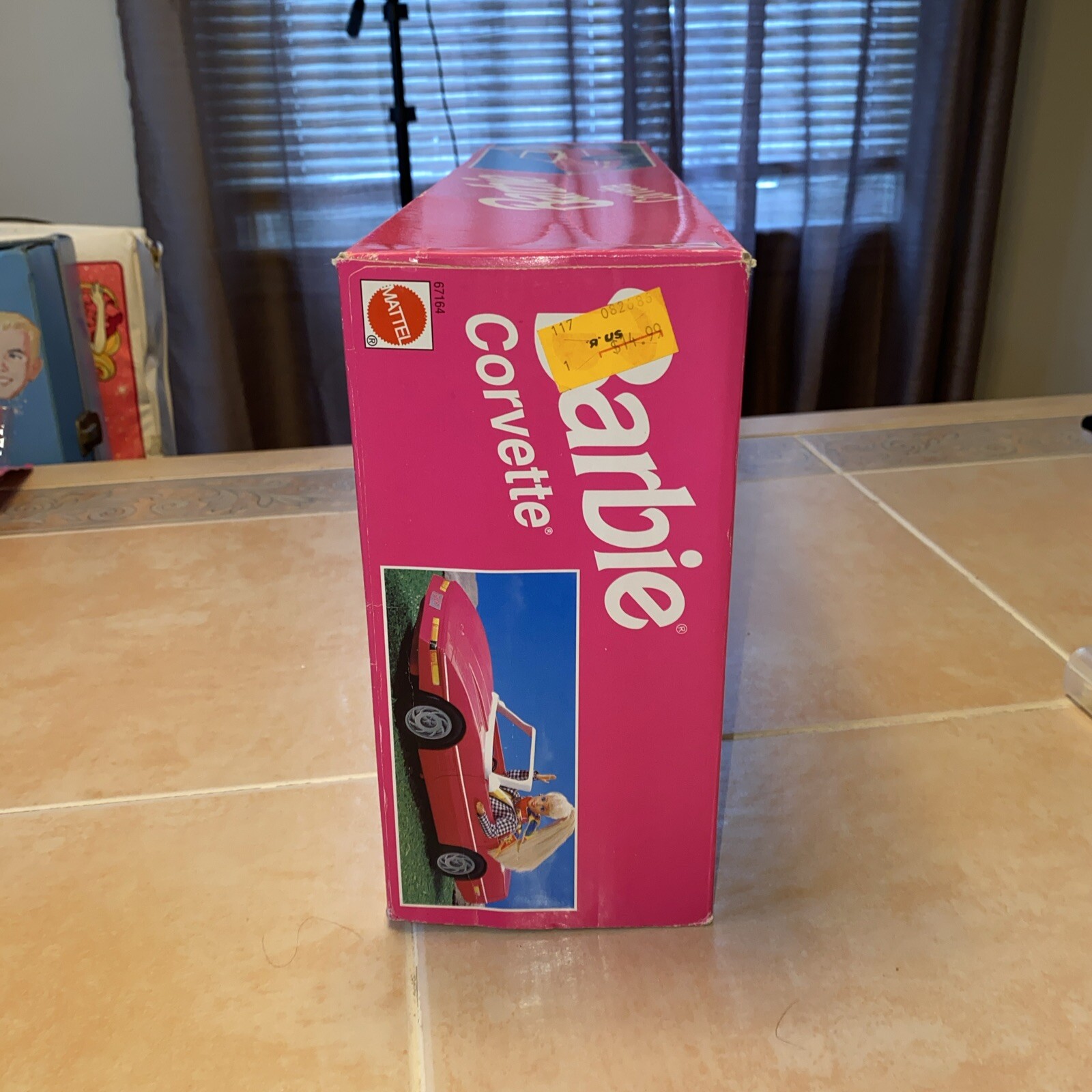 New 1995 Mattel Pink BARBIE CORVETTE CONVERTIBLE #67164 Sealed Box