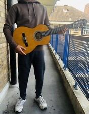 Valencia Guitar 1/4