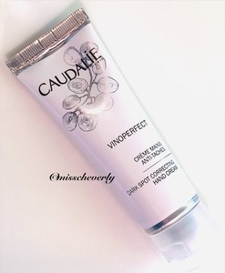 dark spot correcting hand cream