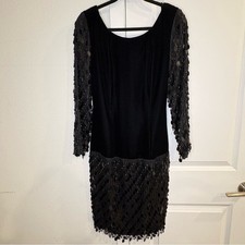 Vintage 1980s Oscar de la Renta Studio Black Sheath Long Sleeve Dress