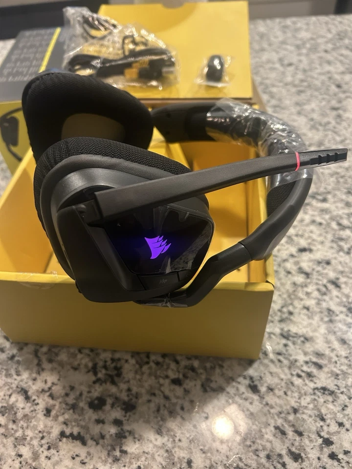 Corsair Void RGB Elite inalámbrico Foto 3 de 3