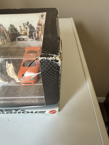  HOT WHEELS PREMIUM FAST & FURIOUS GARAGE DIORAMA BOX SET (Damaged Box)  - Picture 5 of 8