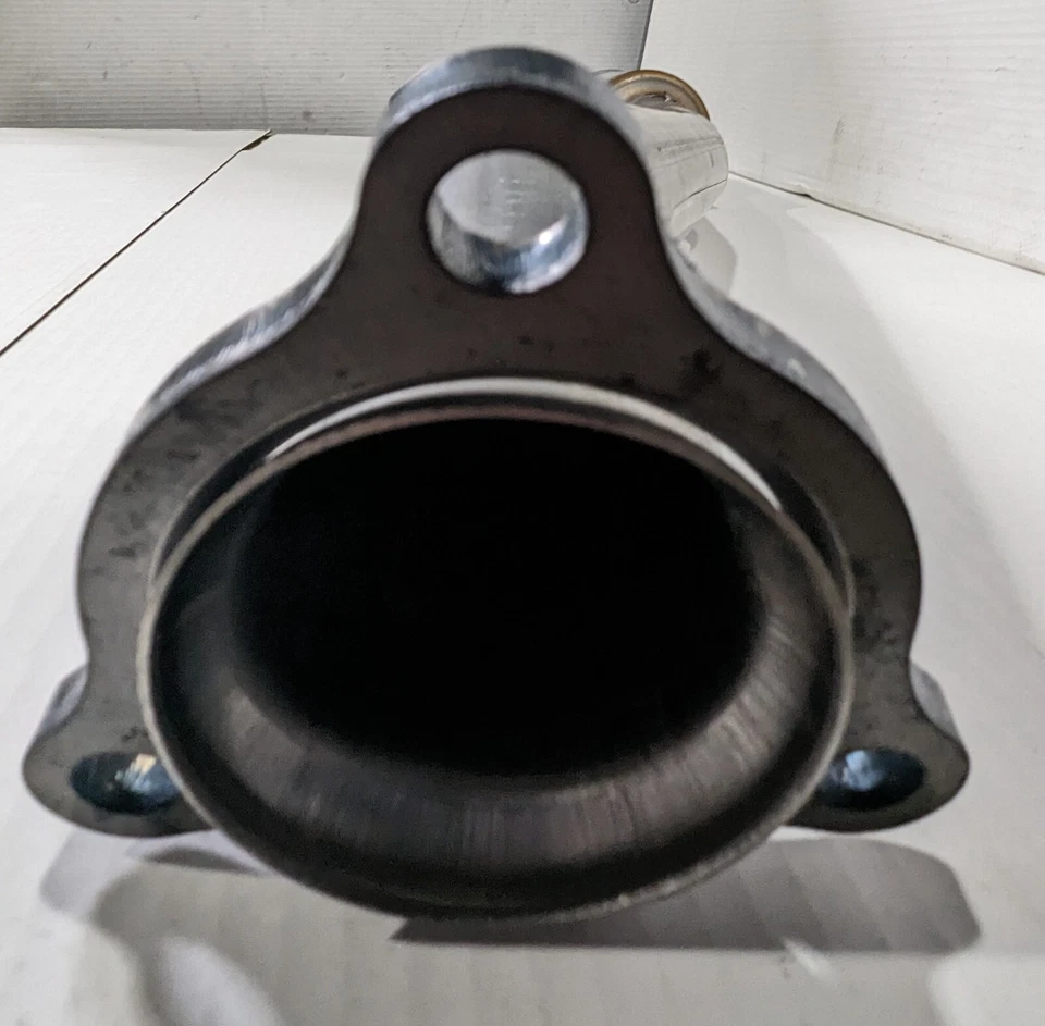 2006 Isuzu i-350 V5 3.5L rear catalytic converter Foto 3 de 4