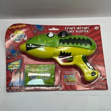Ryan's World Ryan's Instant Slimy Blaster - Green Brand new damaged box