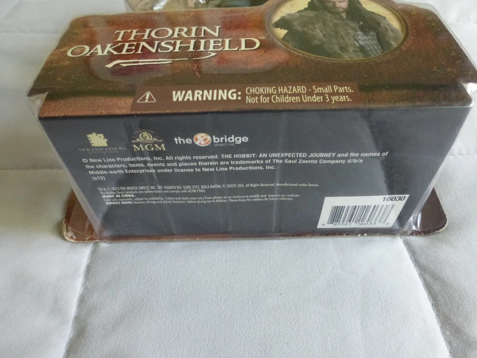 Figura de acción El Hobbit Un viaje inesperado Thorin escudo de roble nuevo sellado Foto 4 de 4