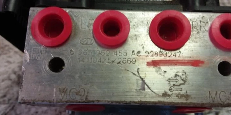 Chevrolet Traverse 2012-2017 ABS conjunto de bomba de freno antibloqueo OEM Foto 2 de 2