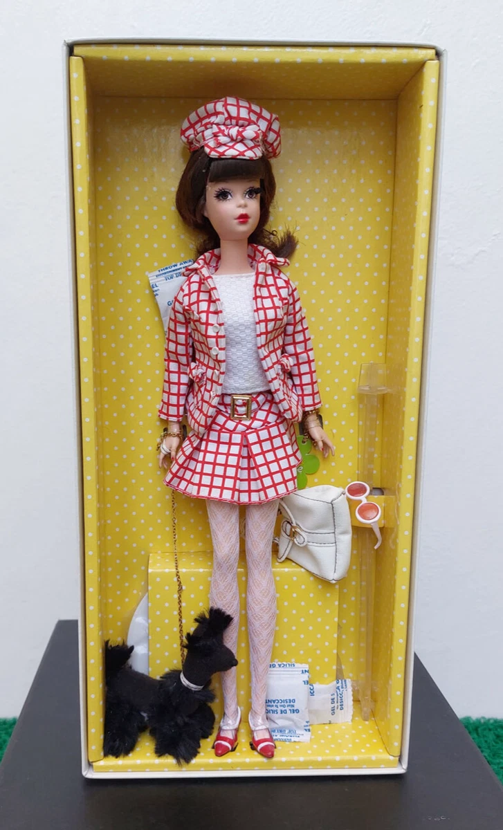 NRFB 027084934014 Check, Please! Francie Doll Mattel T7943 Gold