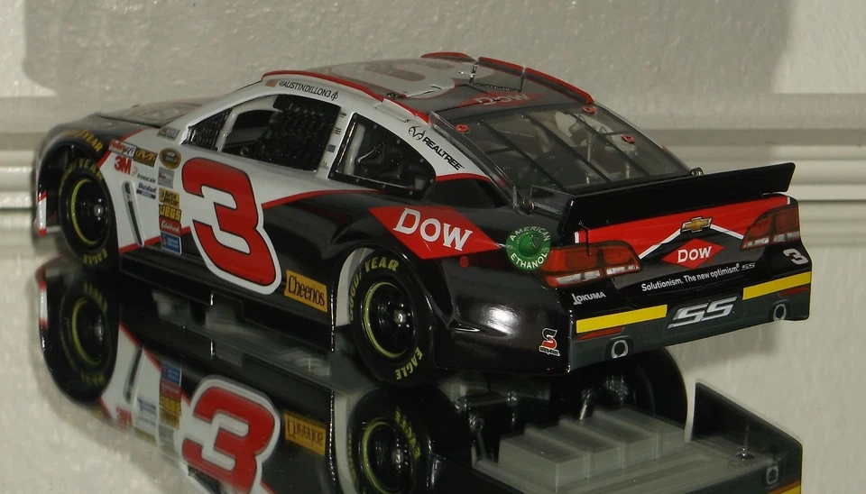 Austin Dillon #3 Dow 2014 color automotriz cromo novato 1/24 auto #96/133 impresionante Foto 4 de 4
