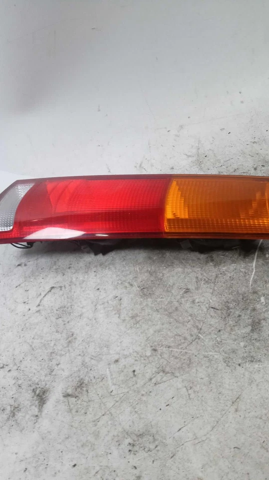 Conjunto de luz trasera derecha usado se adapta a: Honda Cr-v 1997 grado derecho A Foto 2 de 4