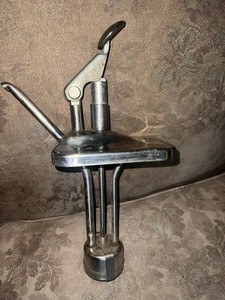 WORKING Vintage Chrome Chocolate Syrup Soda Fountain Pump. Good Condition