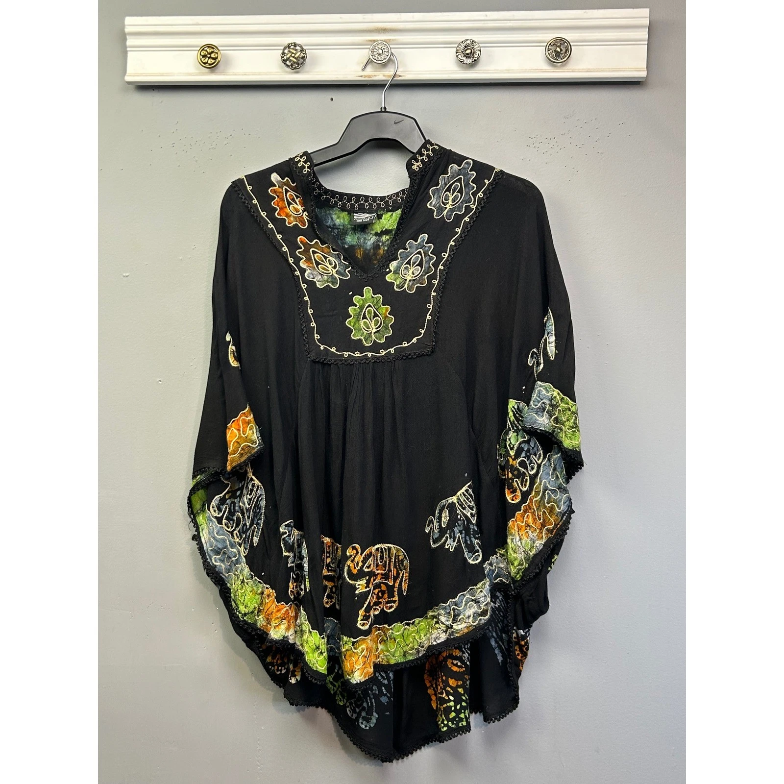 L.S.I. Poncho Top Womens One Size Black Elephant Batik Embroidery Boho Safari