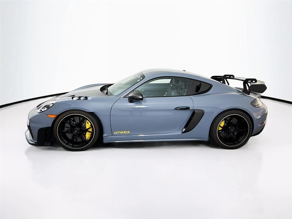2025 Porsche 718 GT4 RS - Image 4 of 4