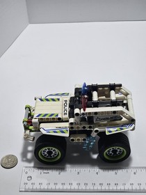 Lego Technic Model Police: Police Interceptor 42047 Loose Incomplete Toy Car 