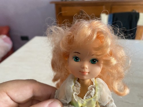 Bambola Lady Lovely Locks Maiden Curling Crown Mattel 1986 da collezione - Foto 2 di 9