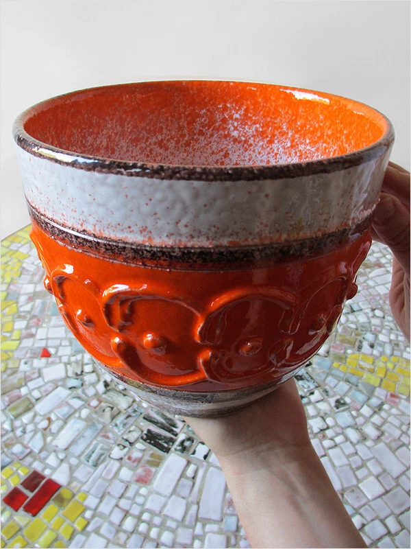 Jardinera de flores de diseño de cerámica naranja moderna de mediados de siglo de 1950 Foto 2 de 4