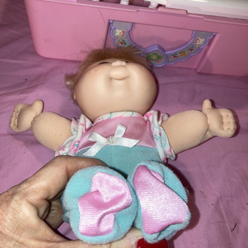 1995 Mattel Cabbage Patch Kids LOVE N GO Baby Nursery Carry Case With Doll! - Picture 20 of 24