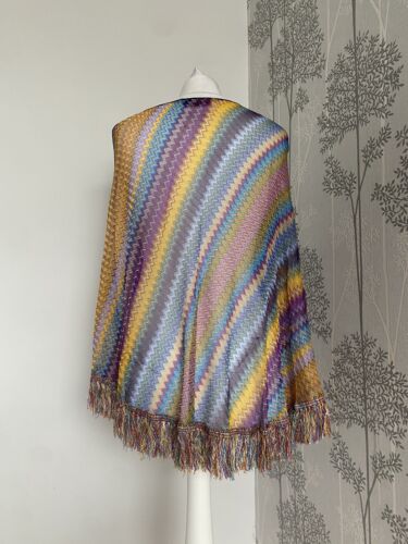 MISSONI Chevron Zig Zag Scialle Frange Poncho Mantello Multicolore Boho Spiaggia - Foto 7 di 11