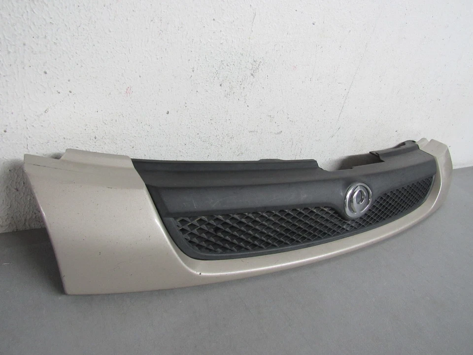 1997 1998 MAZDA PROTÉGE ПЕРЕДНЯЯ РЕШЕТКА - Изображение 3 из 4