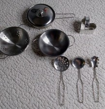 7 Doll House Kitchen Stainless Steel Set Pan Strainer Wok Utincles Cookie Cutter