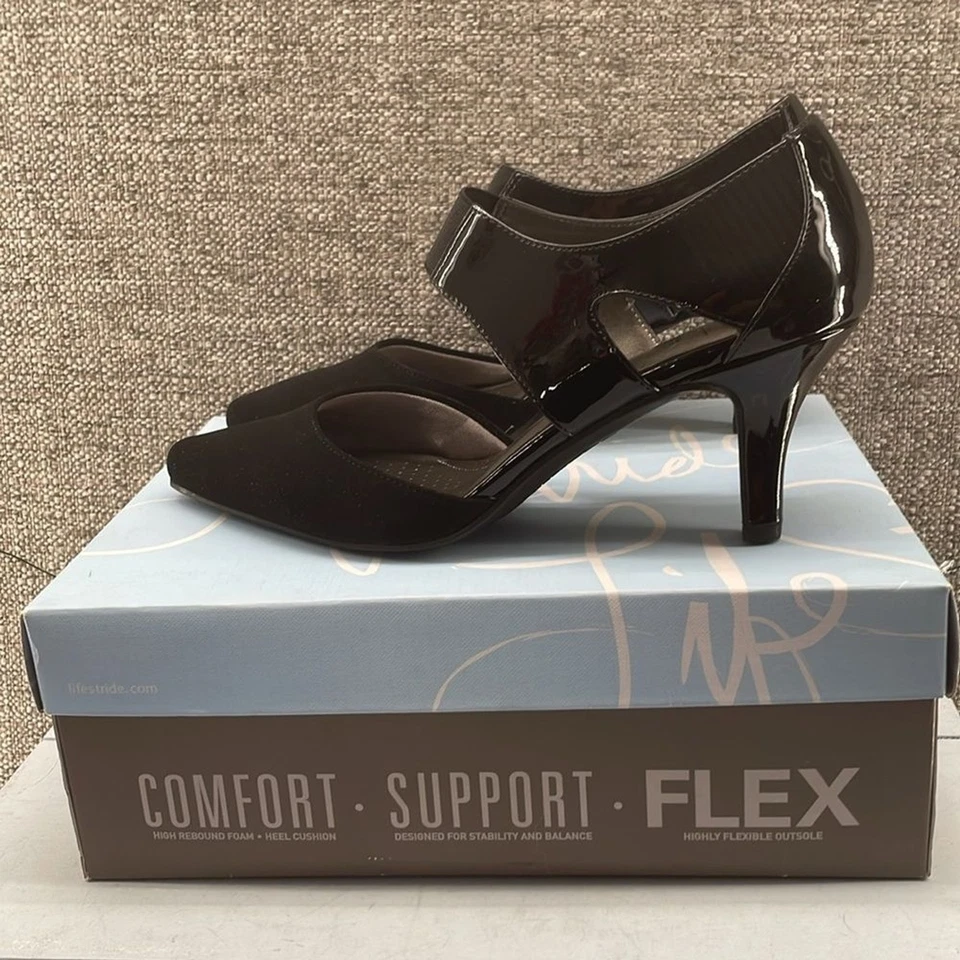 Life Stride Mary Jane 泵尺寸 10W 或 10 Wide Vegan 人造麂皮绒 3 英寸鞋跟泵 — 第 2/4 张图片