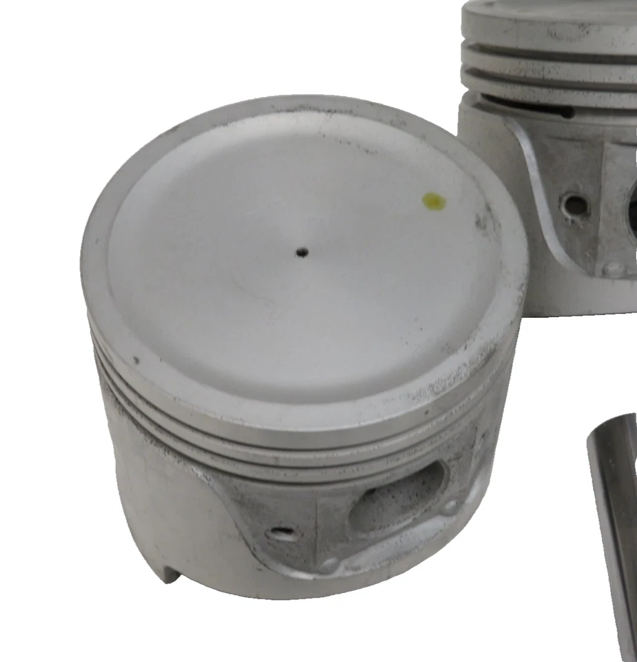 Juego de pistones de motor Datsun 510 521 L16 1595cc tamaño estándar L16-4310 con anillos Foto 3 de 4