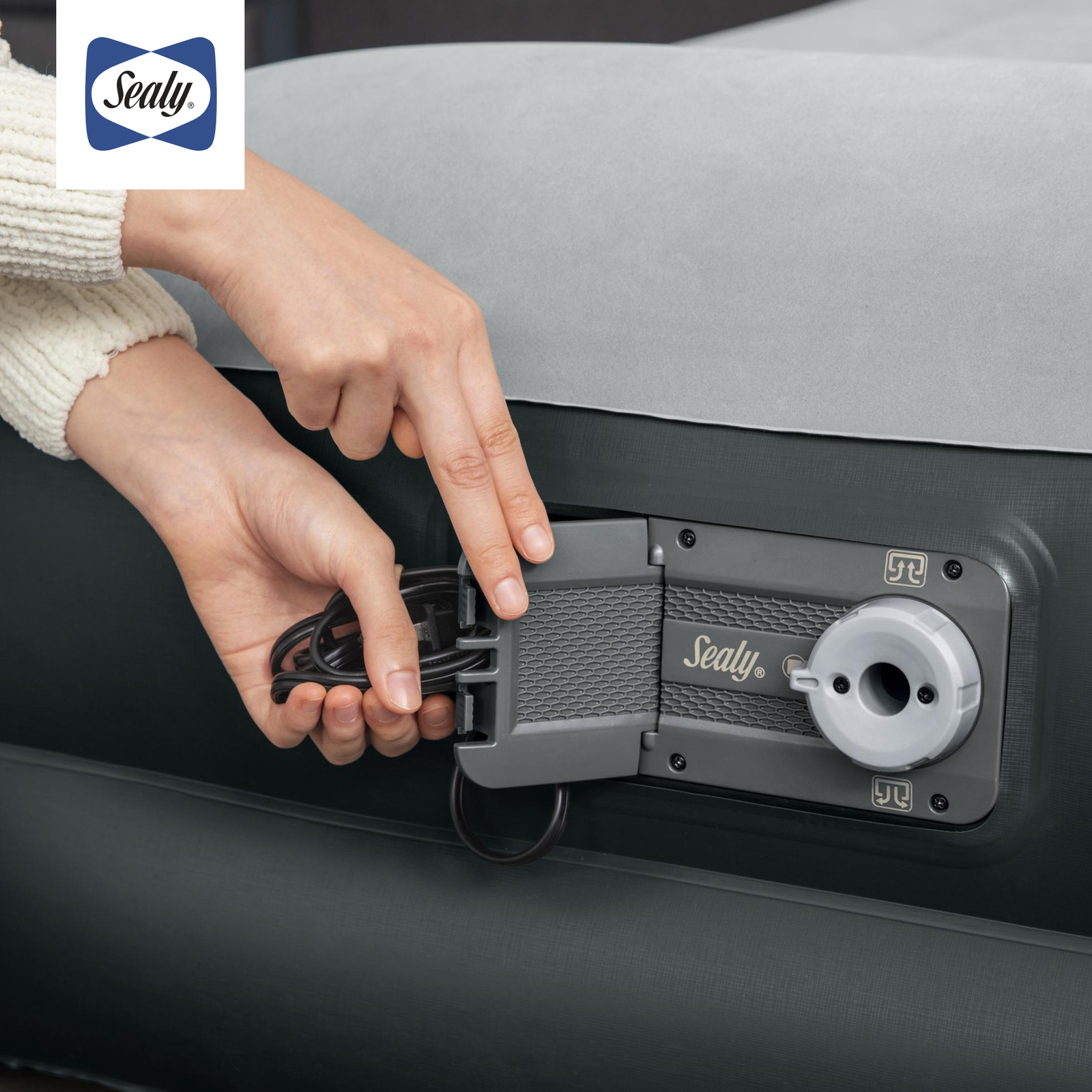 Sealy Tritech Twin Sized 16" Air Mattress Bed 2 Person w/BuiltIn AC