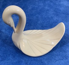 Vintage MCM Glazed Ceramic Swan Bathroom Decor Towel Washcloth Holder Pale Peach