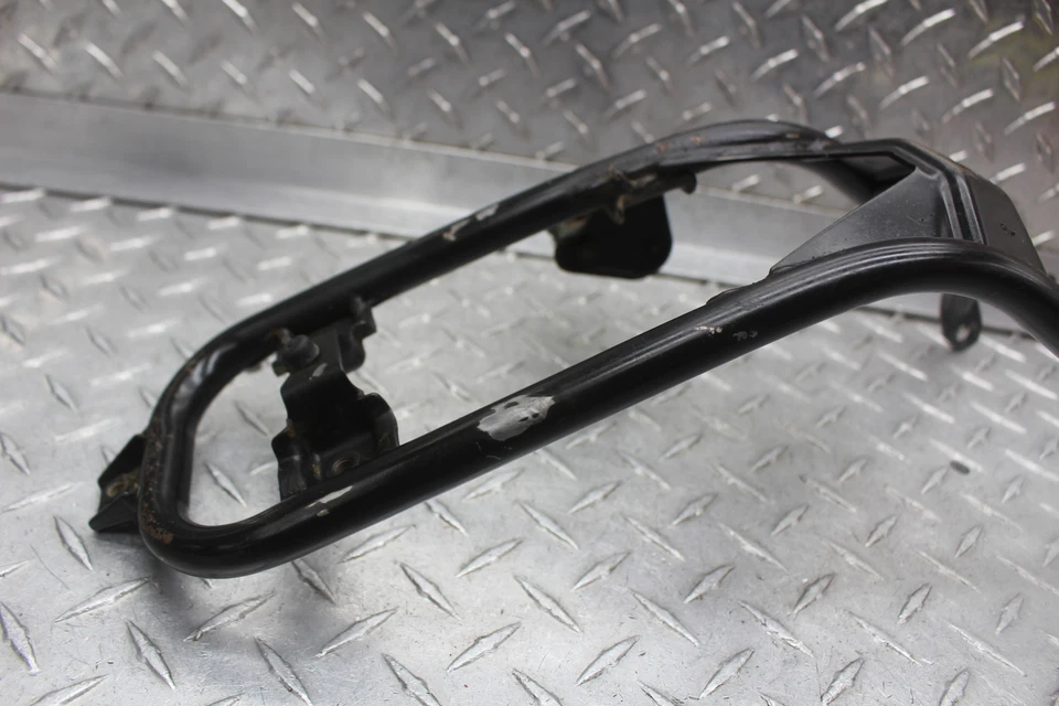 Soporte guardabarros trasero de refuerzo Suzuki DR350SE 1998 63120-14D11 Foto 2 de 4