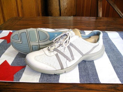 privo walking shoes