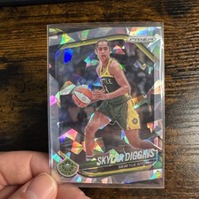 2025 WNBA Prizm Skylar Diggins #123 Cracked Ice Seattle Storm